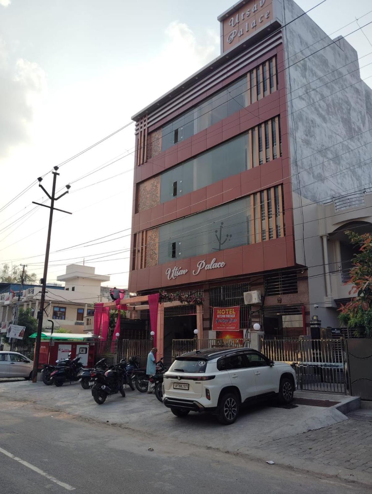 Hotel Utsav Palace Kanpur Eksteriør billede