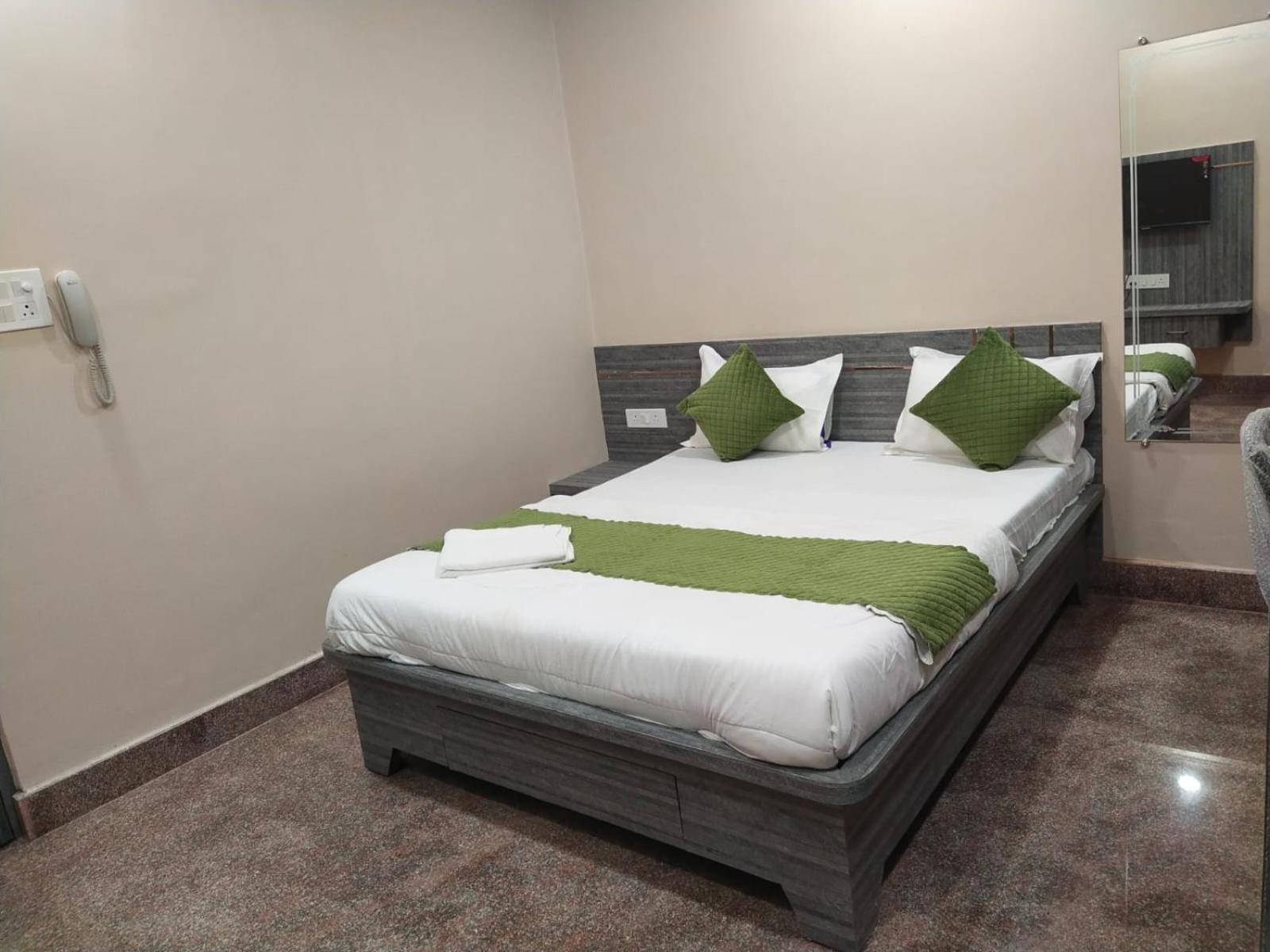 Hotel Utsav Palace Kanpur Eksteriør billede