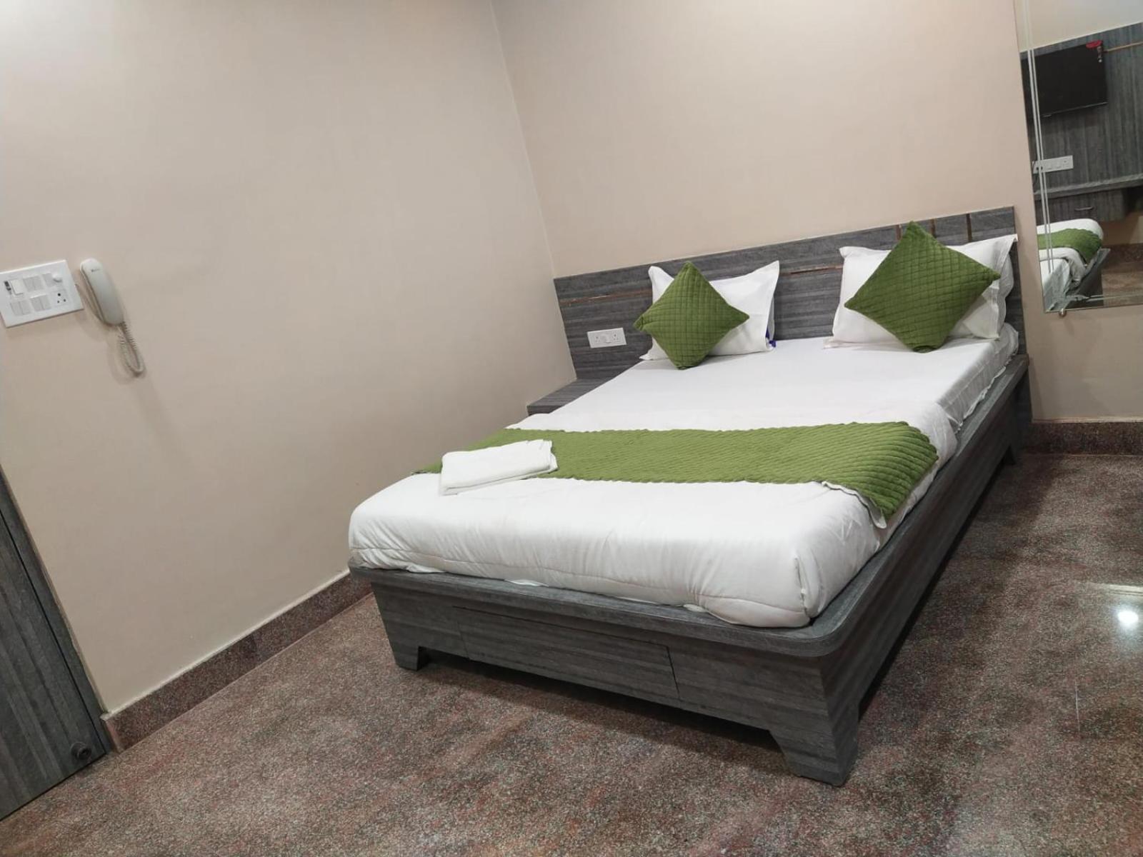 Hotel Utsav Palace Kanpur Eksteriør billede