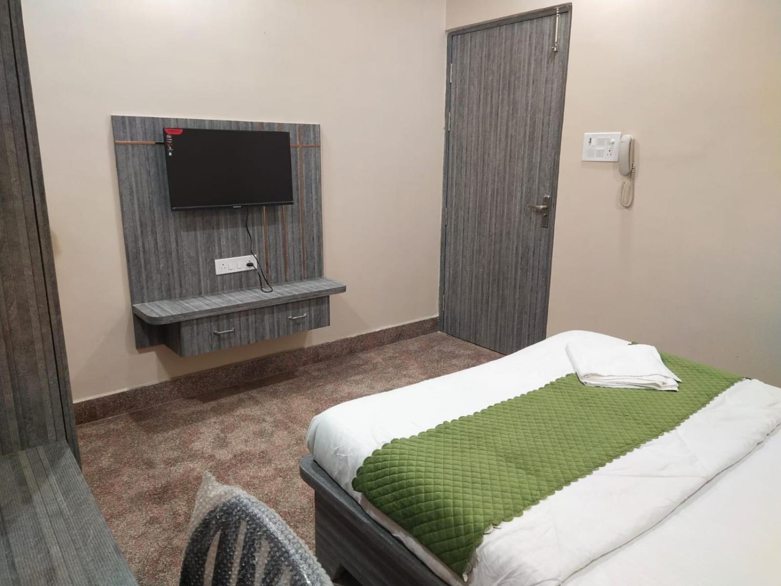 Hotel Utsav Palace Kanpur Eksteriør billede