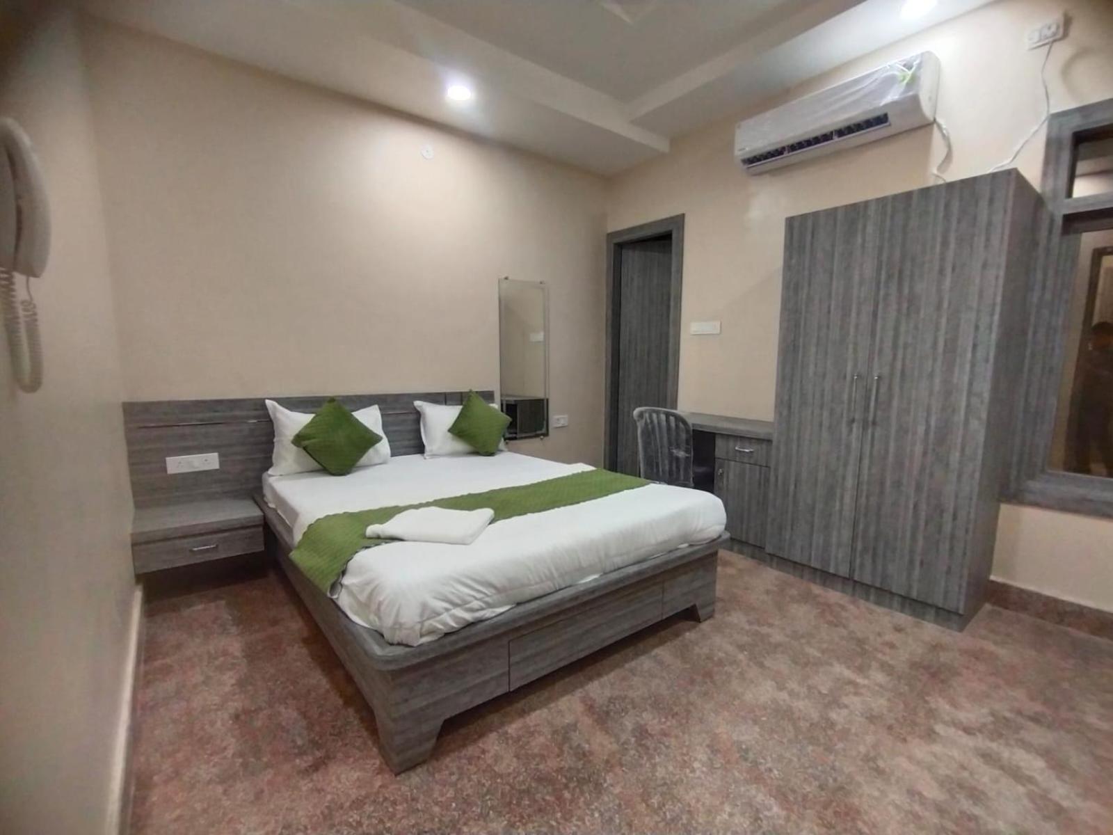 Hotel Utsav Palace Kanpur Eksteriør billede