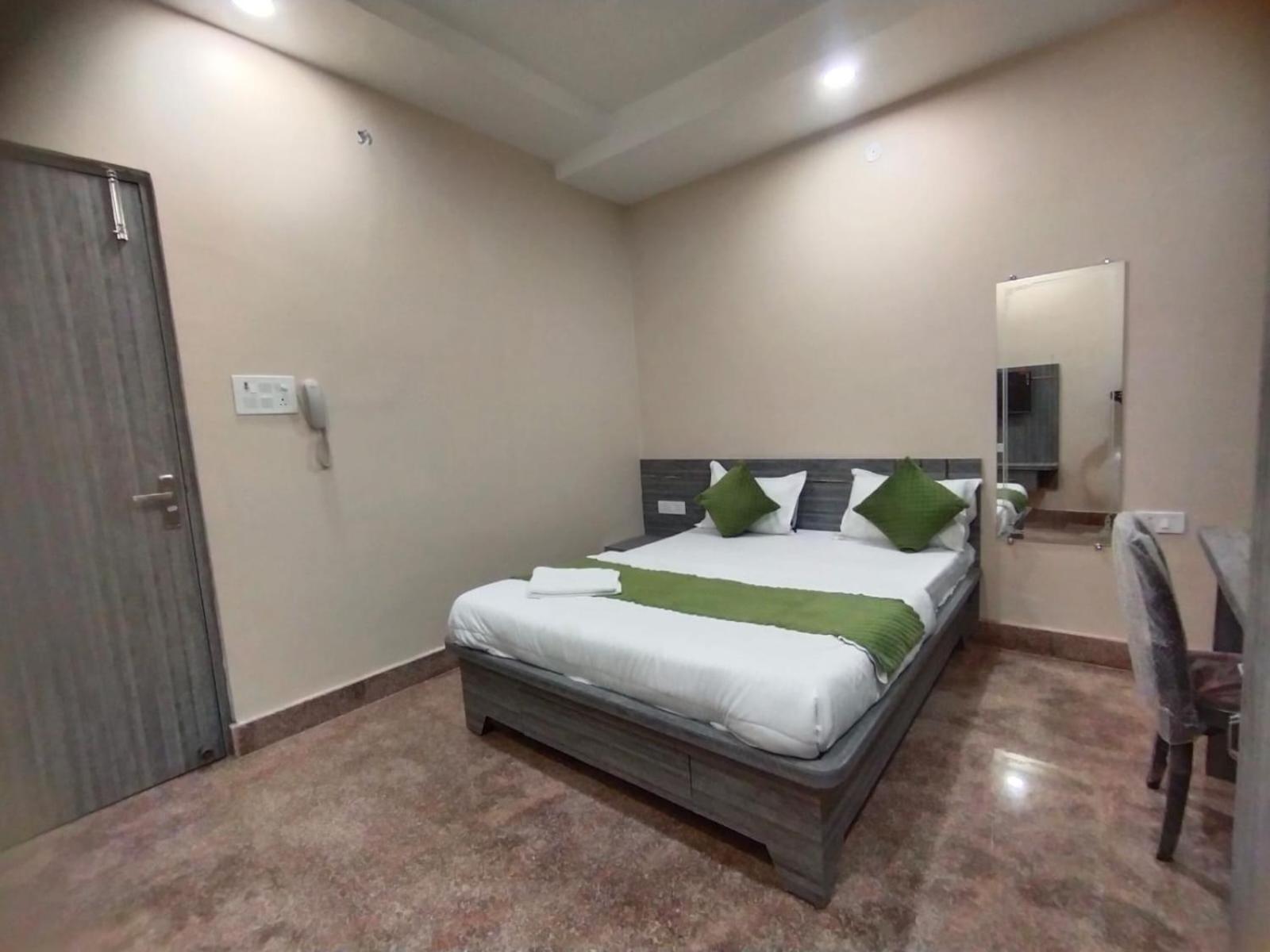 Hotel Utsav Palace Kanpur Eksteriør billede